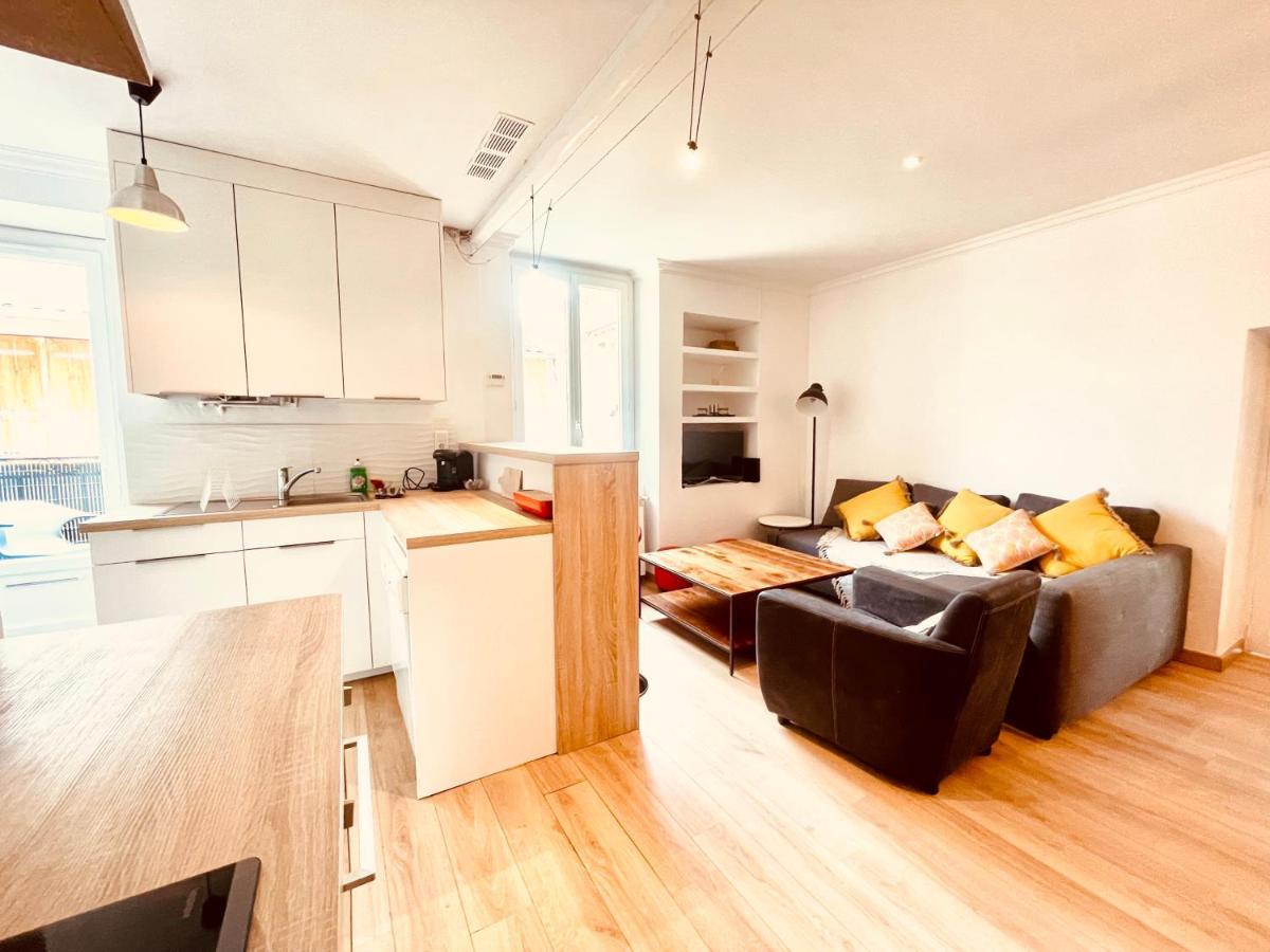 Le Coeur De Nimes Apartman Kültér fotó